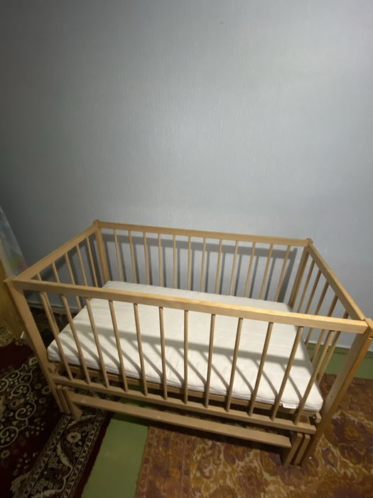 Продам детскую кроватку 0+