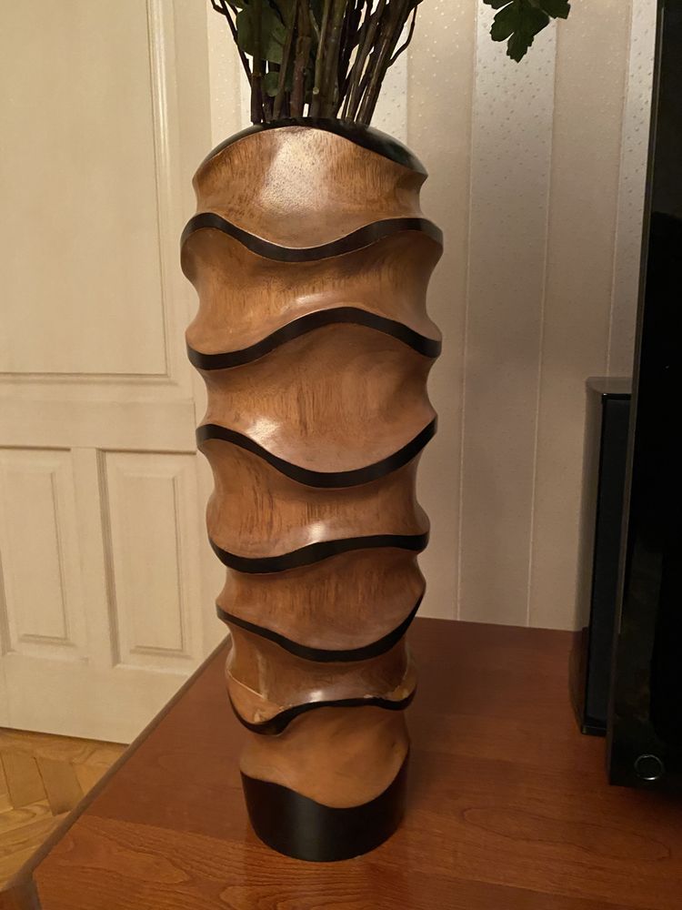 Напольна ваза  із дерева «Грація», ручна робота