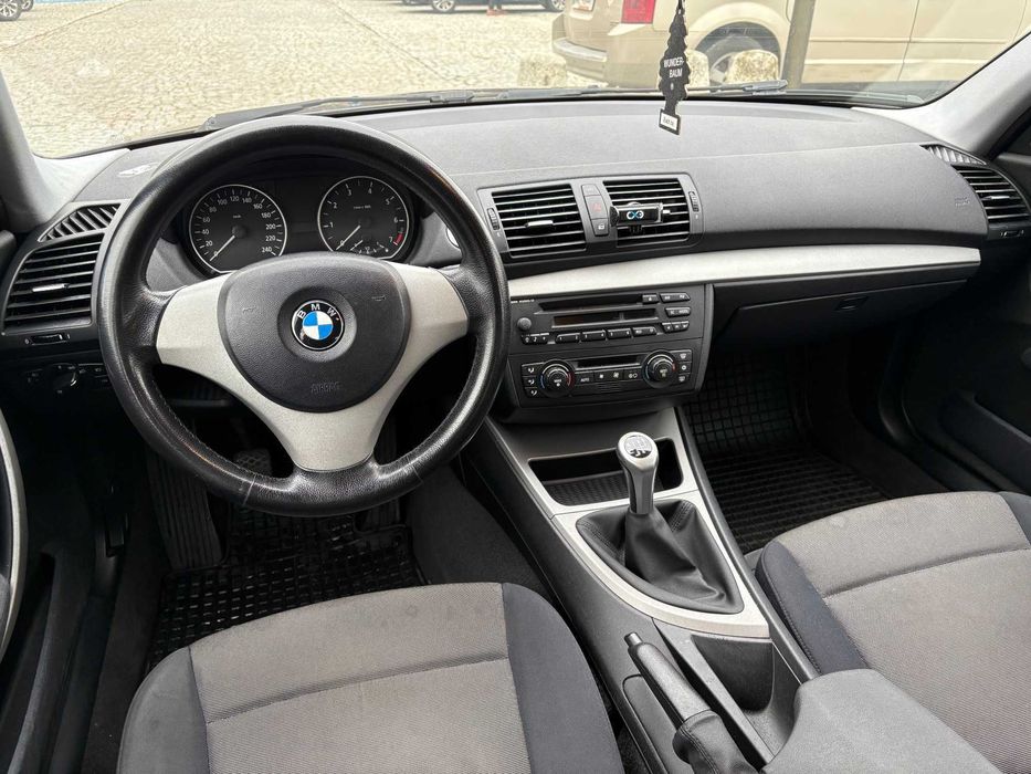 BMW 116 Mały przebieg.