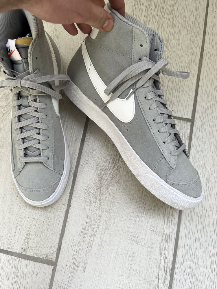 Nike blazer mid 77 light smoke grey