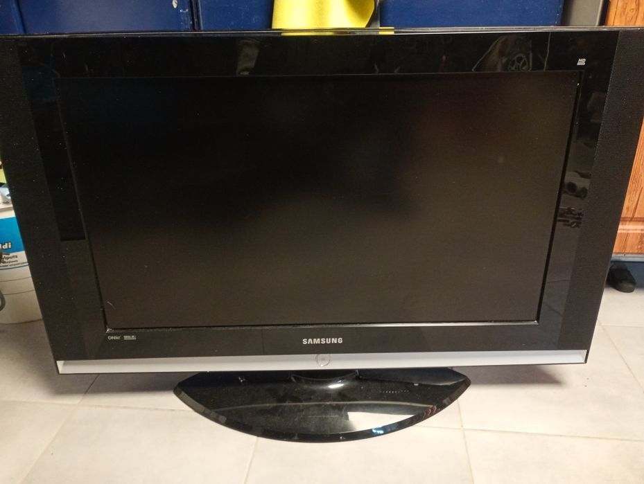 Tv Samsung 32cale uszkodzony