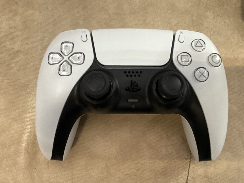 Sony PlayStation 5 CFI-2016 z grami