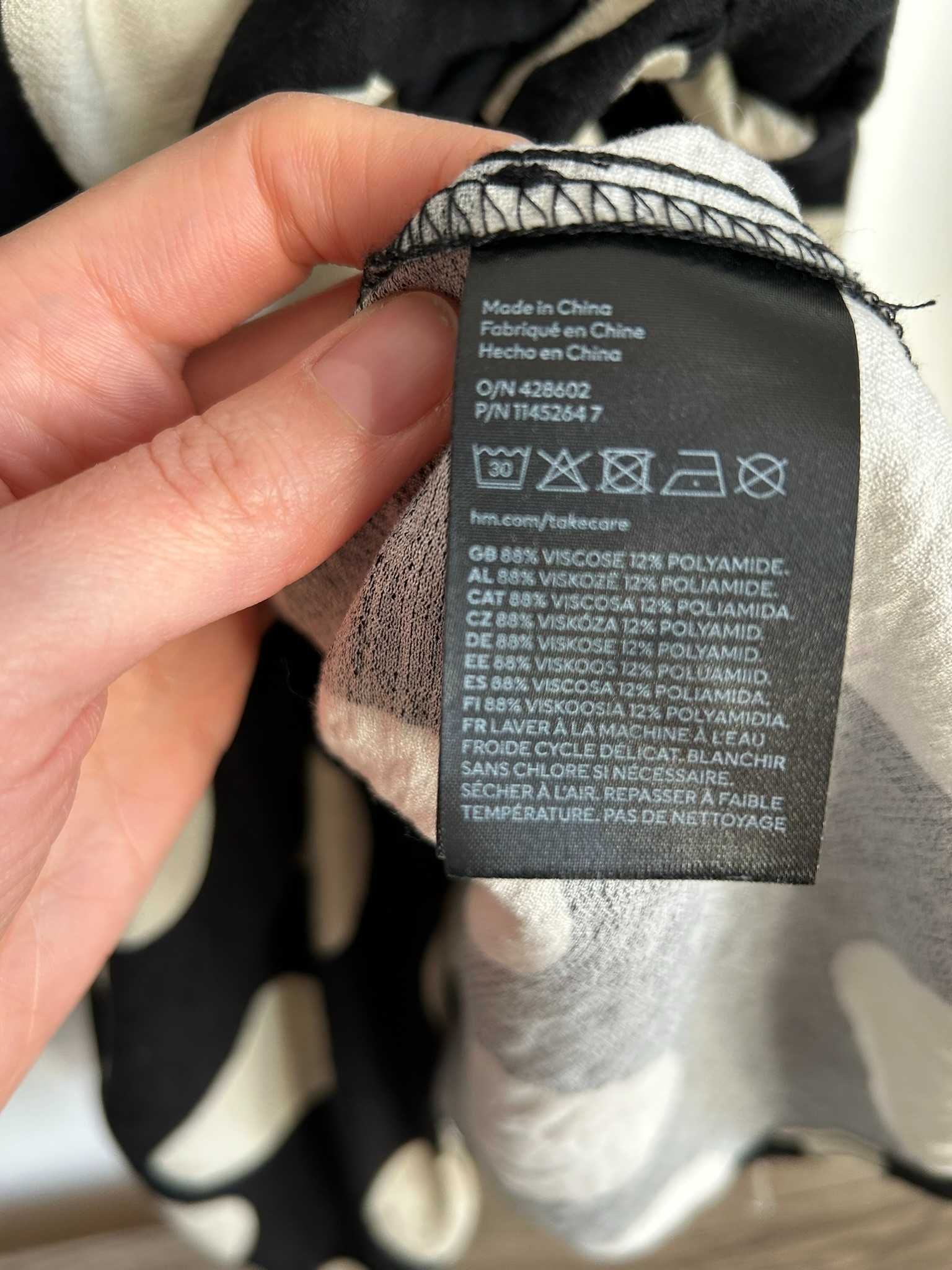 Krótka damska sukienka z wiskozy czarna w grochy w kropki H&M  XS