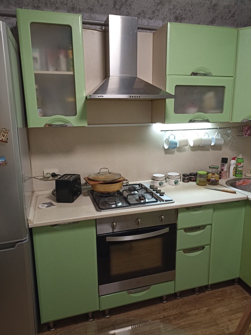 Фасади кухонні м'ятного кольору