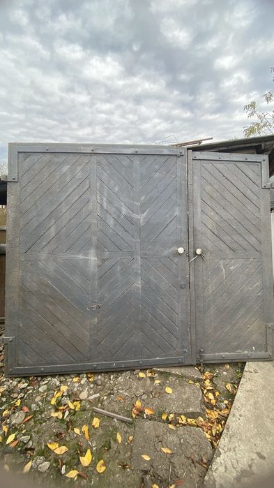 Гаражні двері