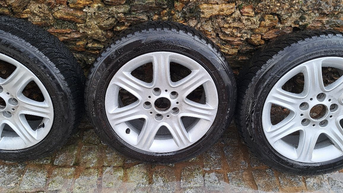 Jantes 16 5×120 BMW com pneus 195/55R16
Possí