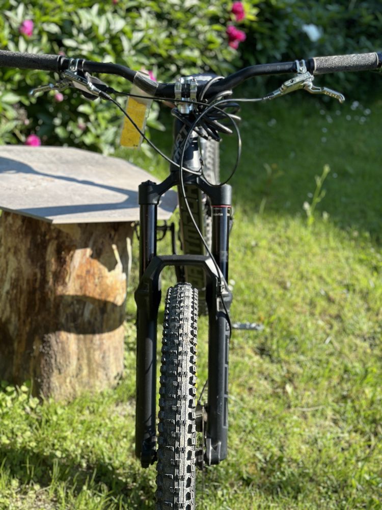 Rower Dartmoor Thunderbird FR M custom enduro freeride