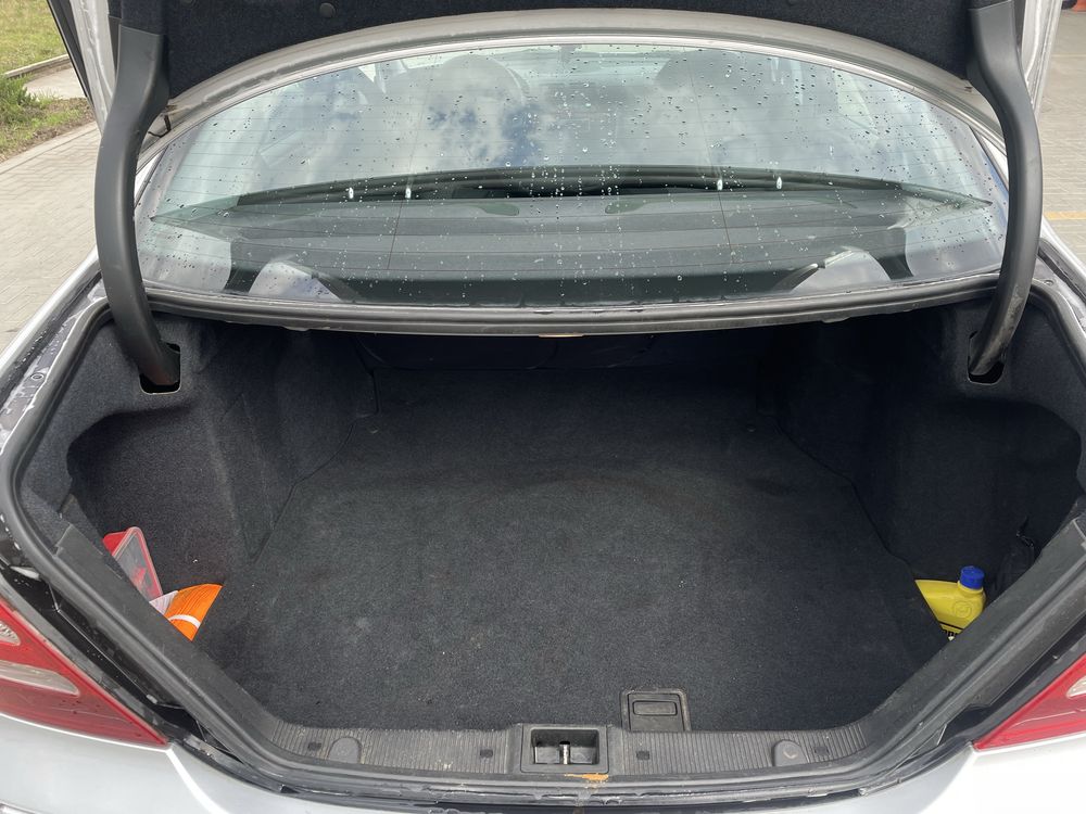 Mersedes benz c200 w203