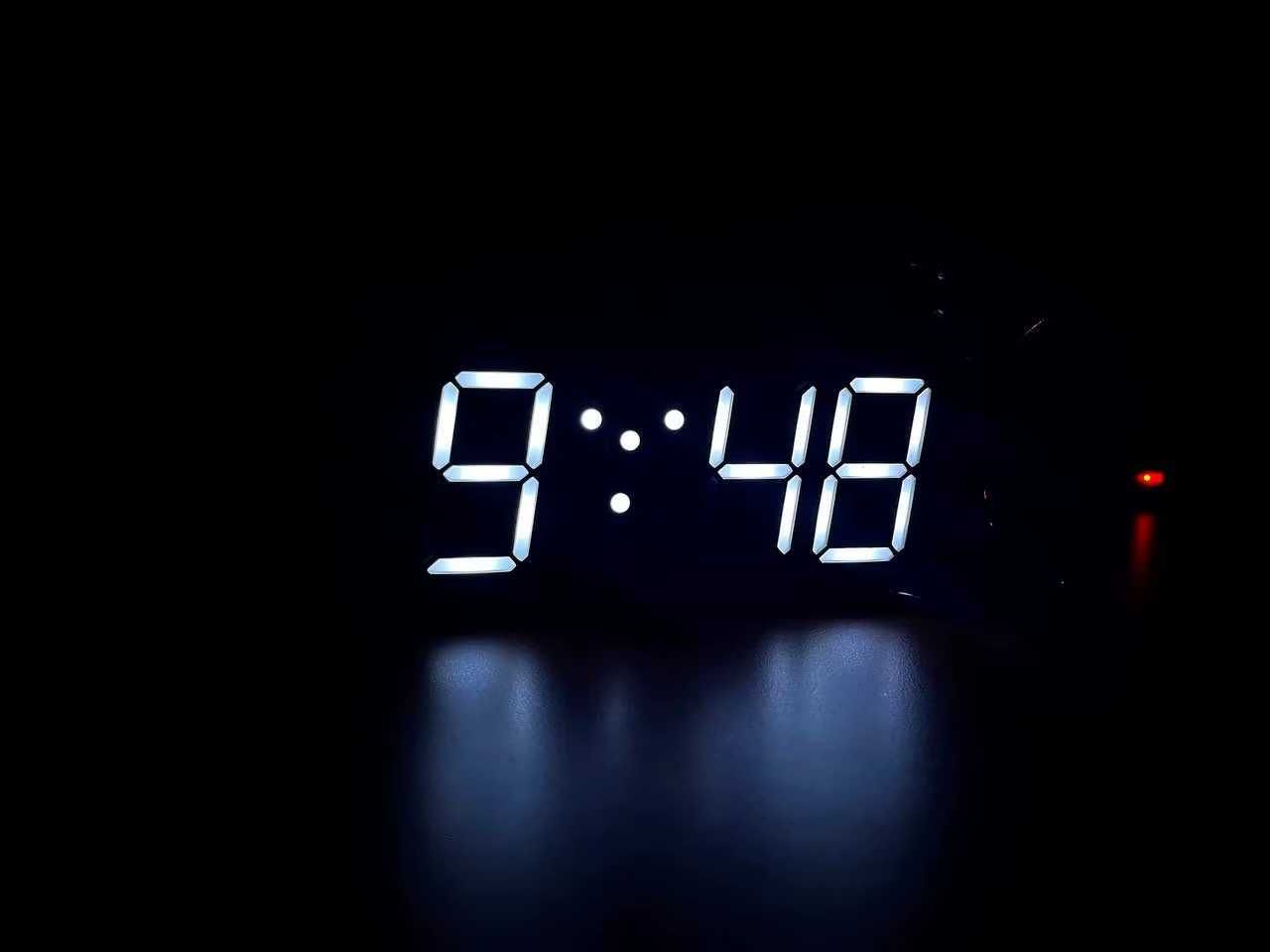 Zegar w postaci lampki