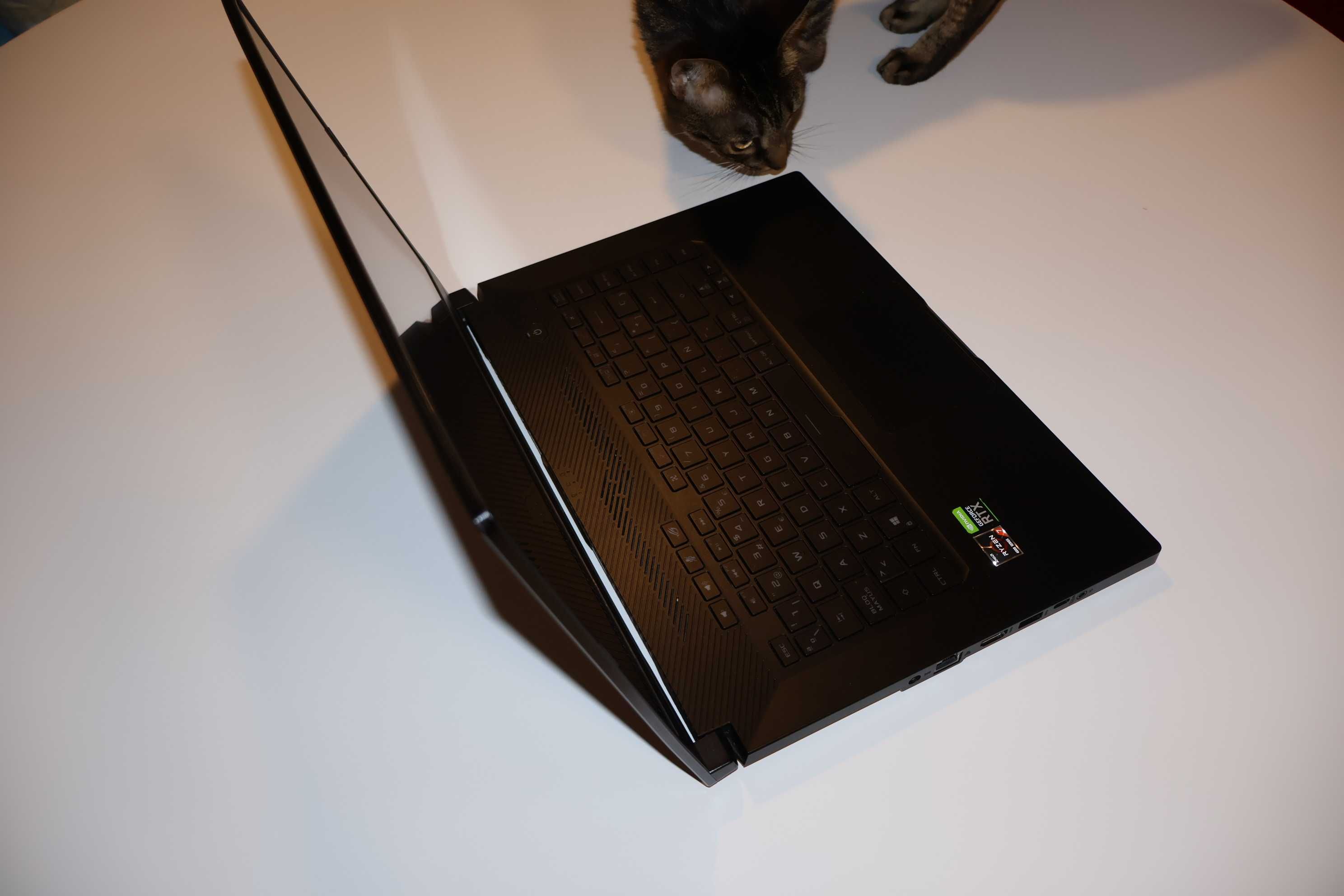 Asus Rog Zephyrus G15 Ryzen 7 4800HS - Com caixa original, como novo