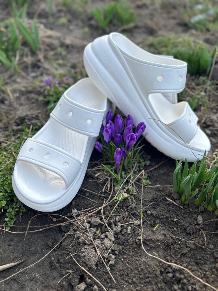 Crocs crush sandal кроксы женские шлепки на платформе