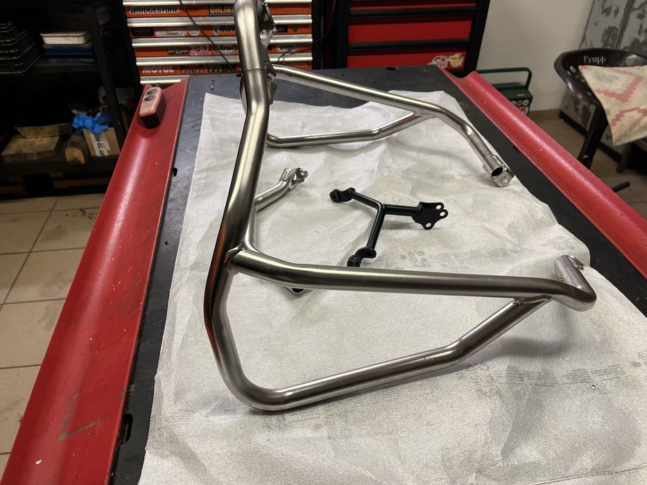 Honda CRF1100 komplet Gmoli oryginał