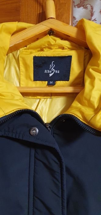 Куртка жіноча,подовжена.