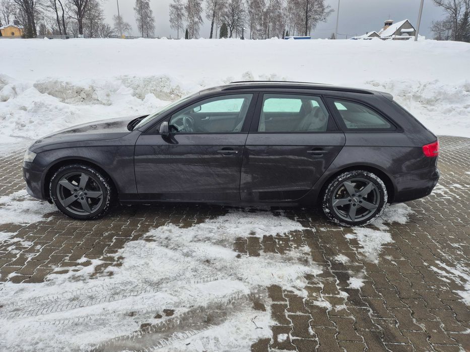 Audi a4 b8 2010 2.0 TDI Quattro