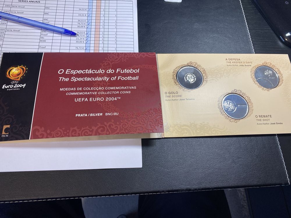 Conjunto de 3 moedas do euro 2004 em BNC