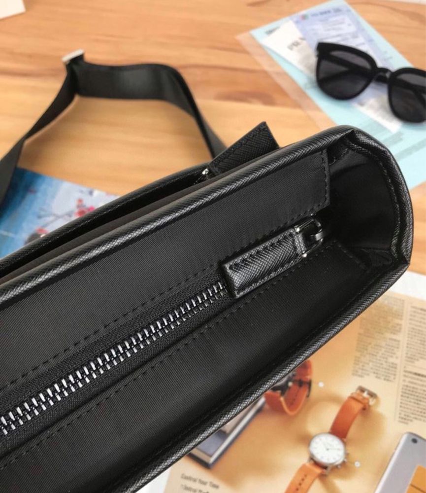 Нейлонова сумка Prada 2VH797 чорна loro louis чоловіча lacoste ami