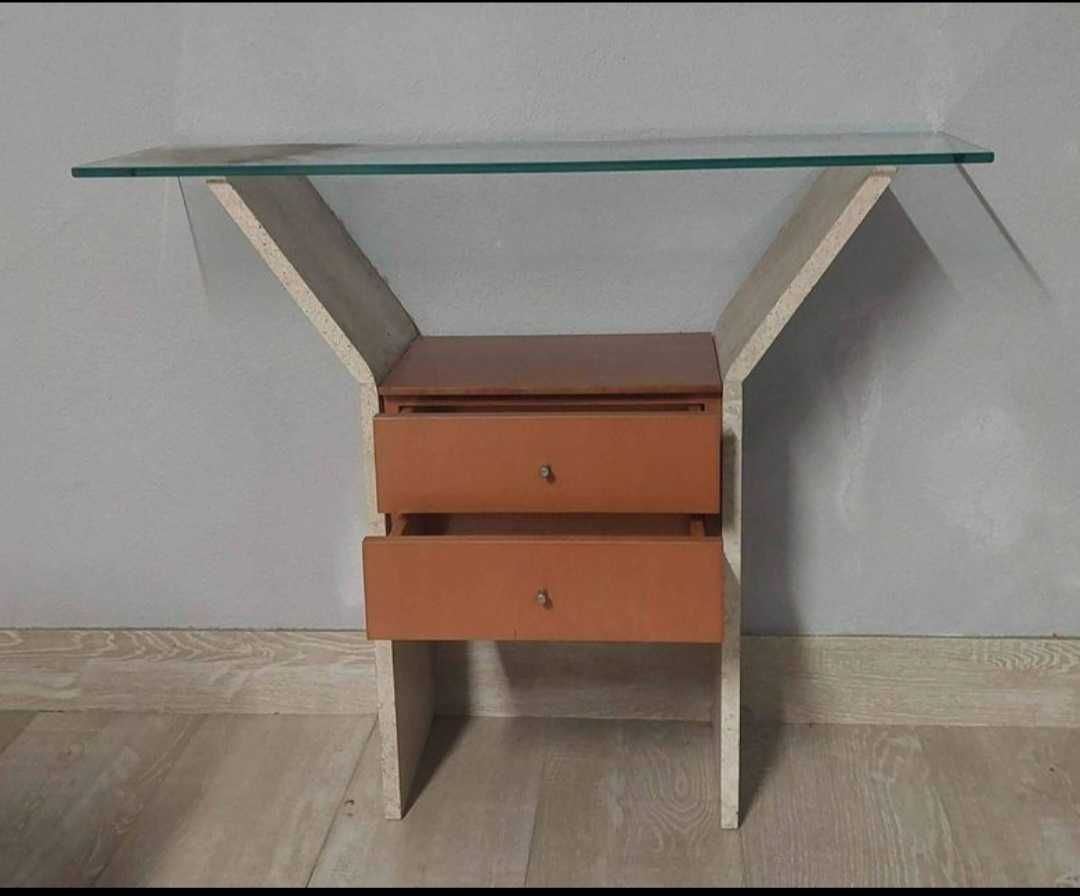 Mesa com tampo de vidro