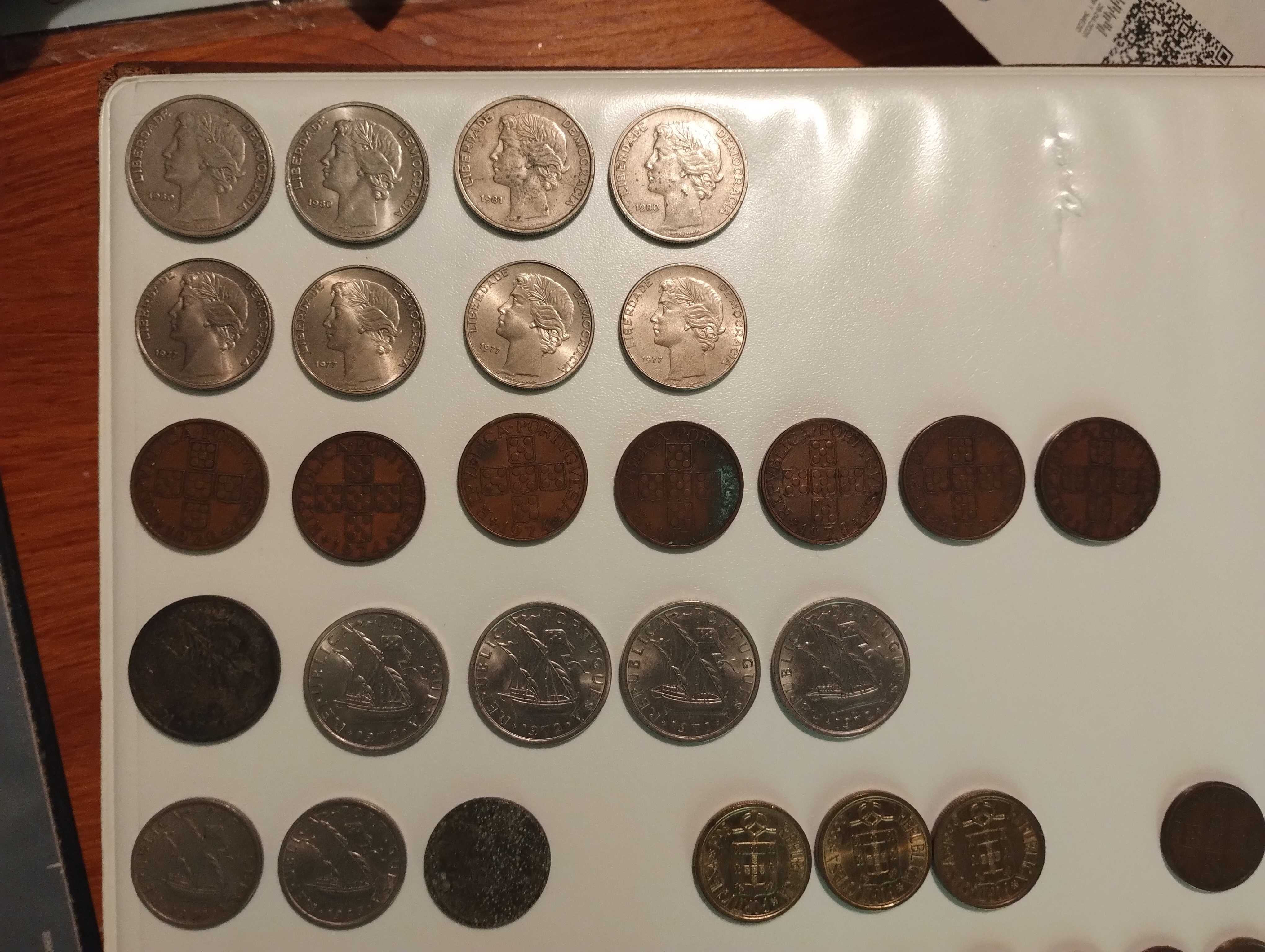 Lote 77 Moedas Antigas Portugal Colecção
