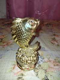 Продам японську статуетку золота рибка