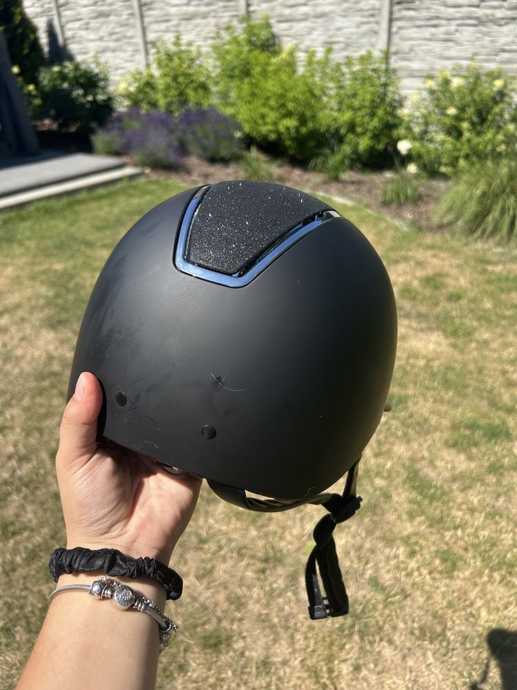 Kask jeździecki horze