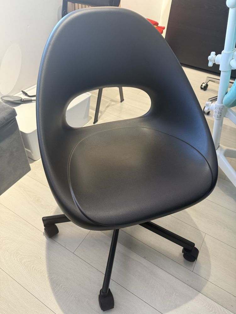 krzesło biurowe obrotowe IKEA