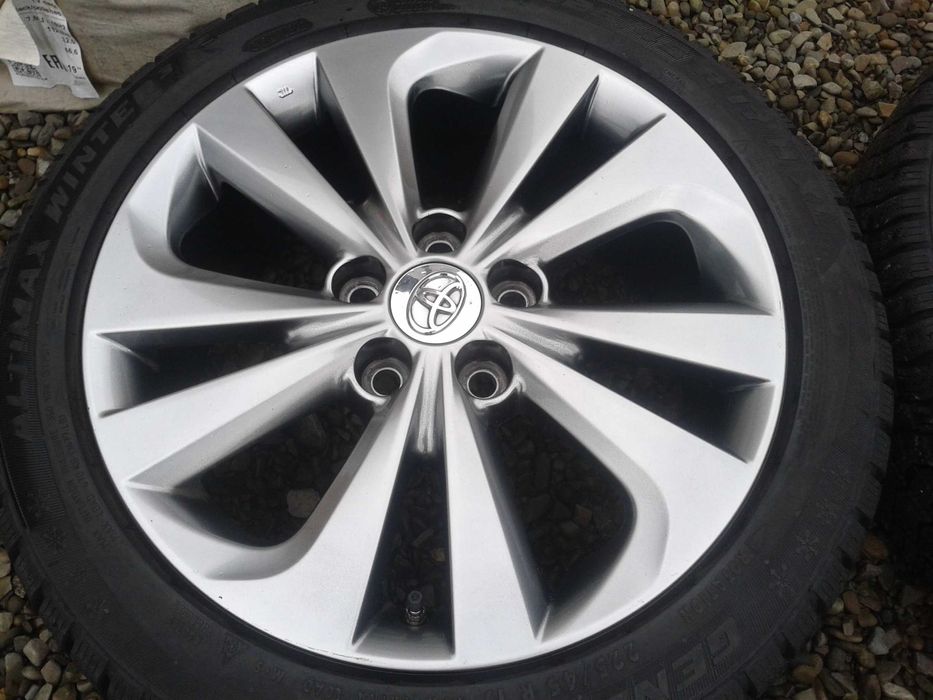 oryginalne kola r17 21rok toyota auris corolla szare 8mm mielec 225 45