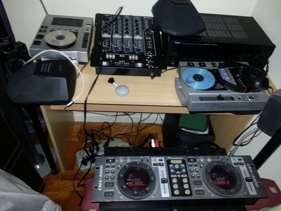 Instrumentos musicais DJ. PIONEER