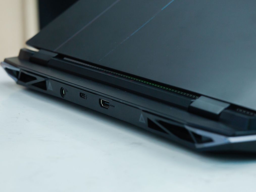 PC gaming Acer Nitro 5 (RTX 4060)