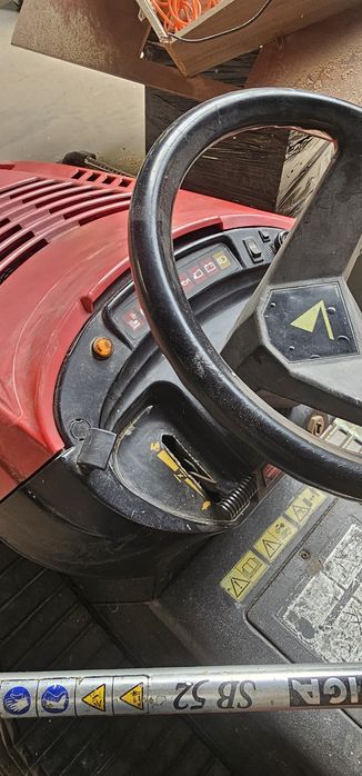 Traktorek castel garden