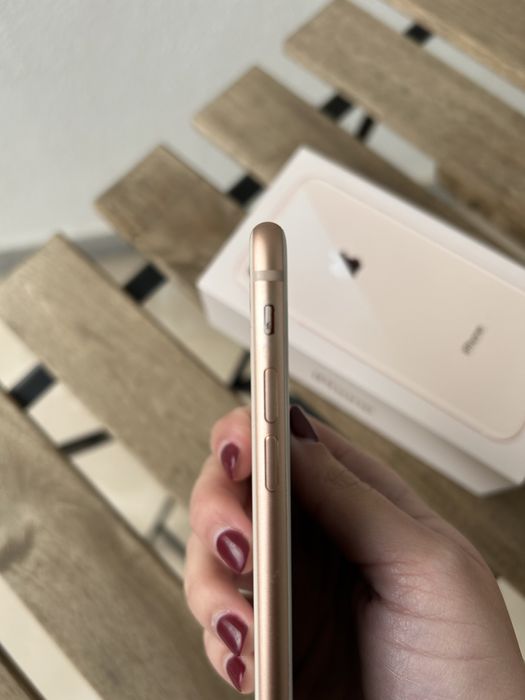 IPhone 8 - 64GB (desbloqueado)