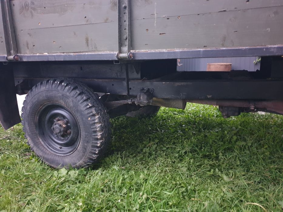 Уаз бортовий 3303