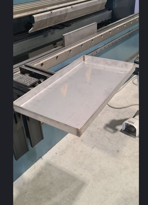 Tabuleiros inox ferro alumínio