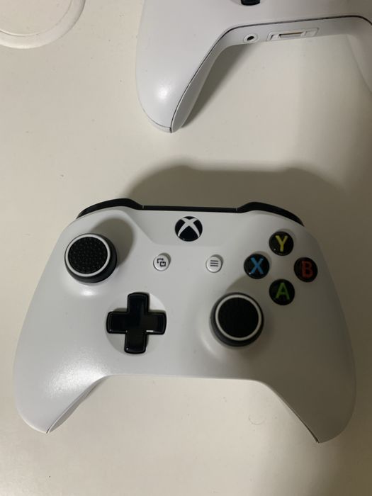 Xbox one S, 7 ігор