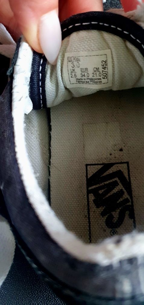 Tenis vans satisfatórios