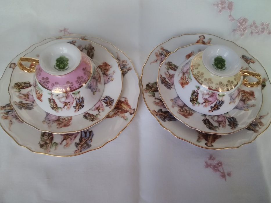 Dois conjuntos  de chá em porcelana Alemã
