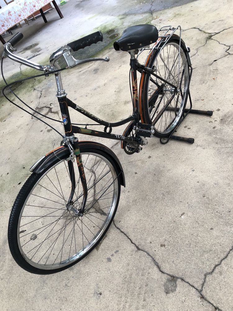 Bicicleta antigas pasteleira