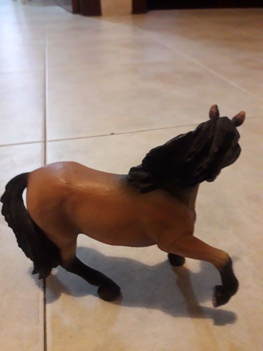 cavalos de colecão shcleich