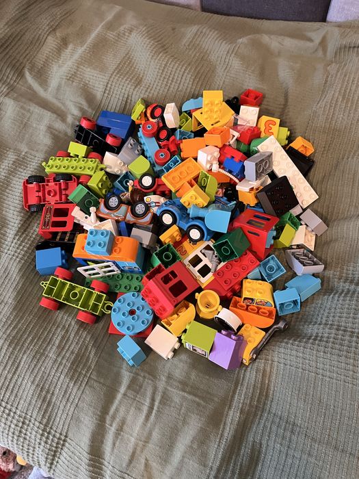 Lego duplo - mieszanka (Auta, Toy Story, pociag)