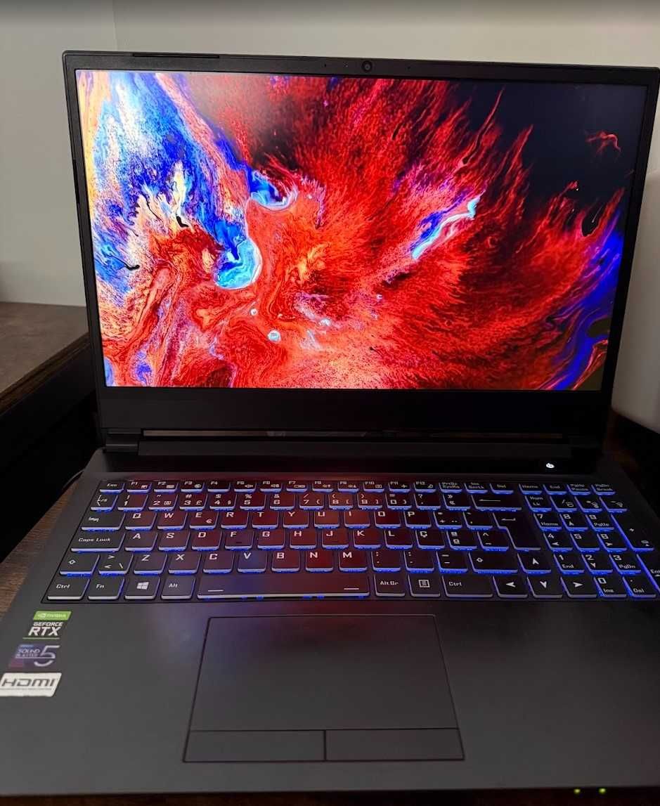 Portátil Gaming Clevo NH55 i7-9750H | RTX 2060 | 16GB RAM | SSD 512GB