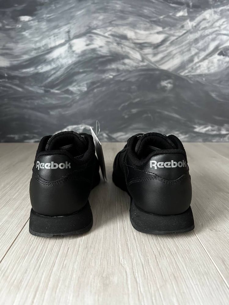 Кросівки шкіряні Reebok Classic W00099