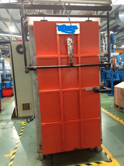 Estufa de secagem eléctrica 1,6m3  - 300ºC.