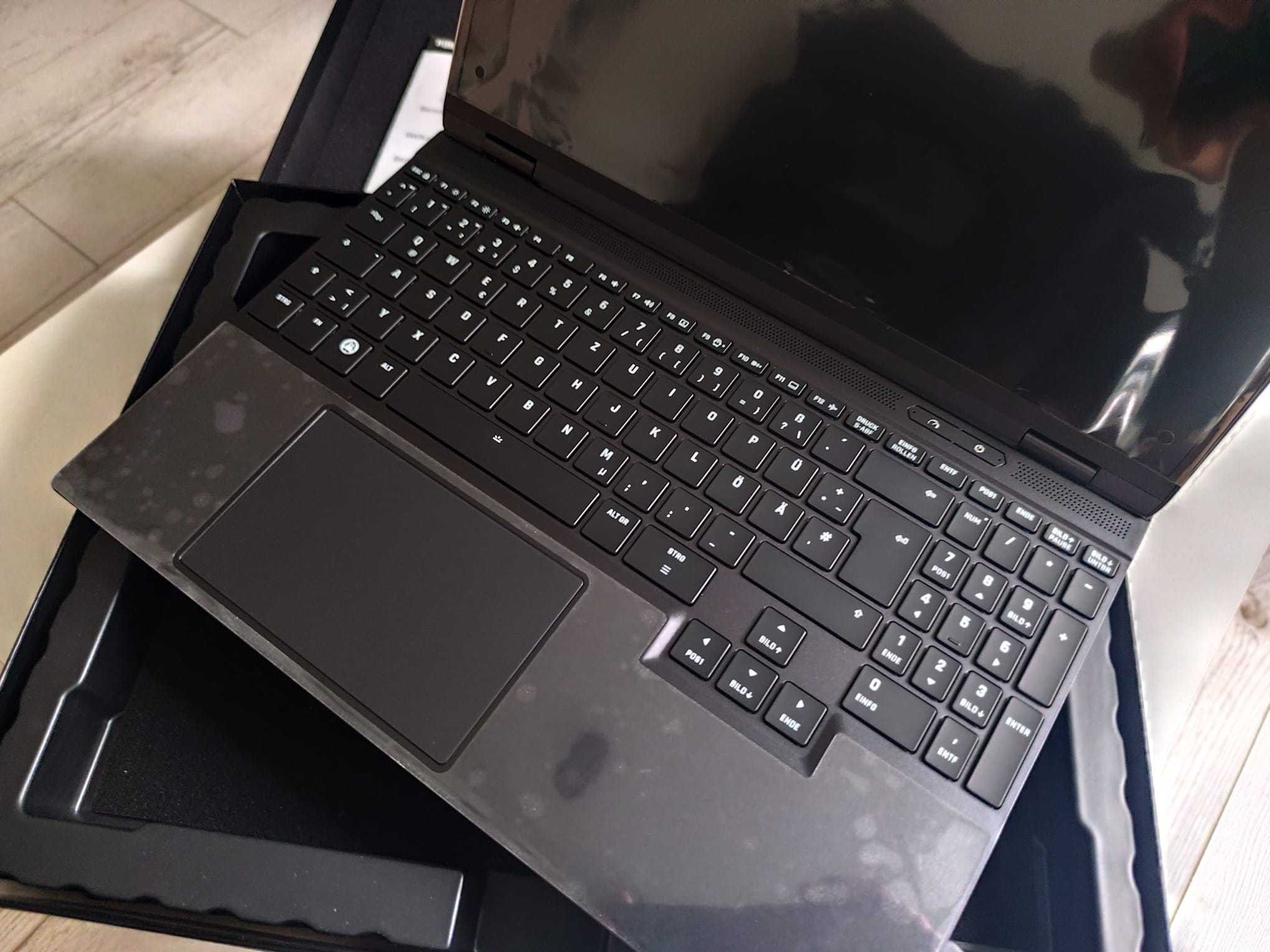 TUXEDO Stellaris Slim 15/RTX 4070/Intel Core i9-14th/96GB RAM/1 TB