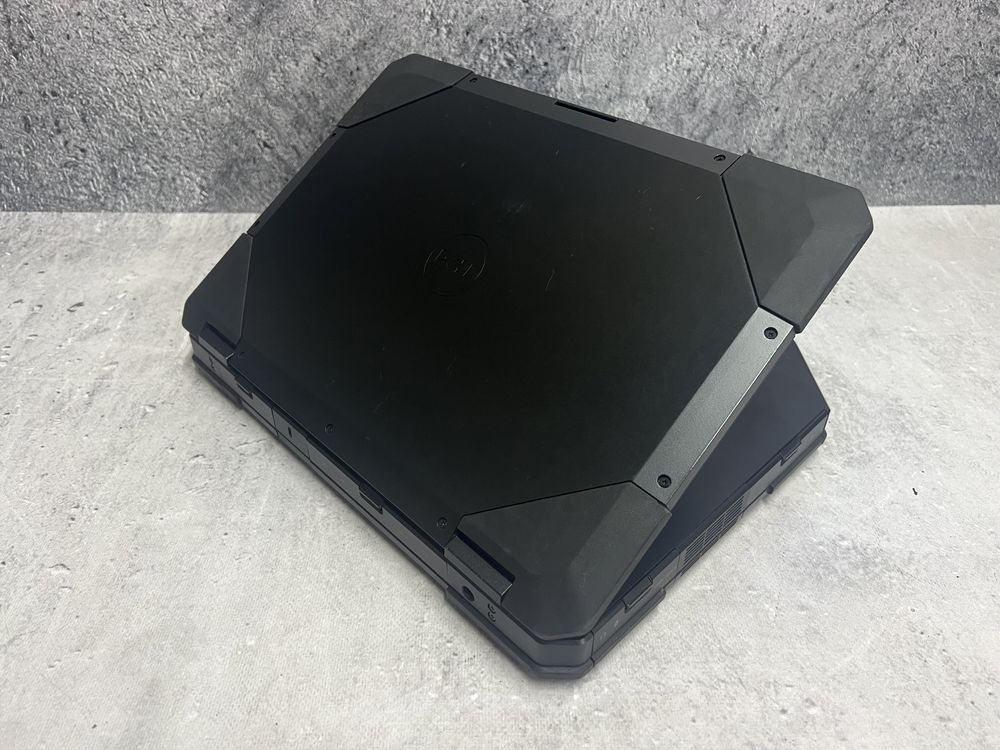 Pancerny Laptop Dell Rugged 14 i5 / 8GB DDR / 1TB SSD / 14.1 LED / W10