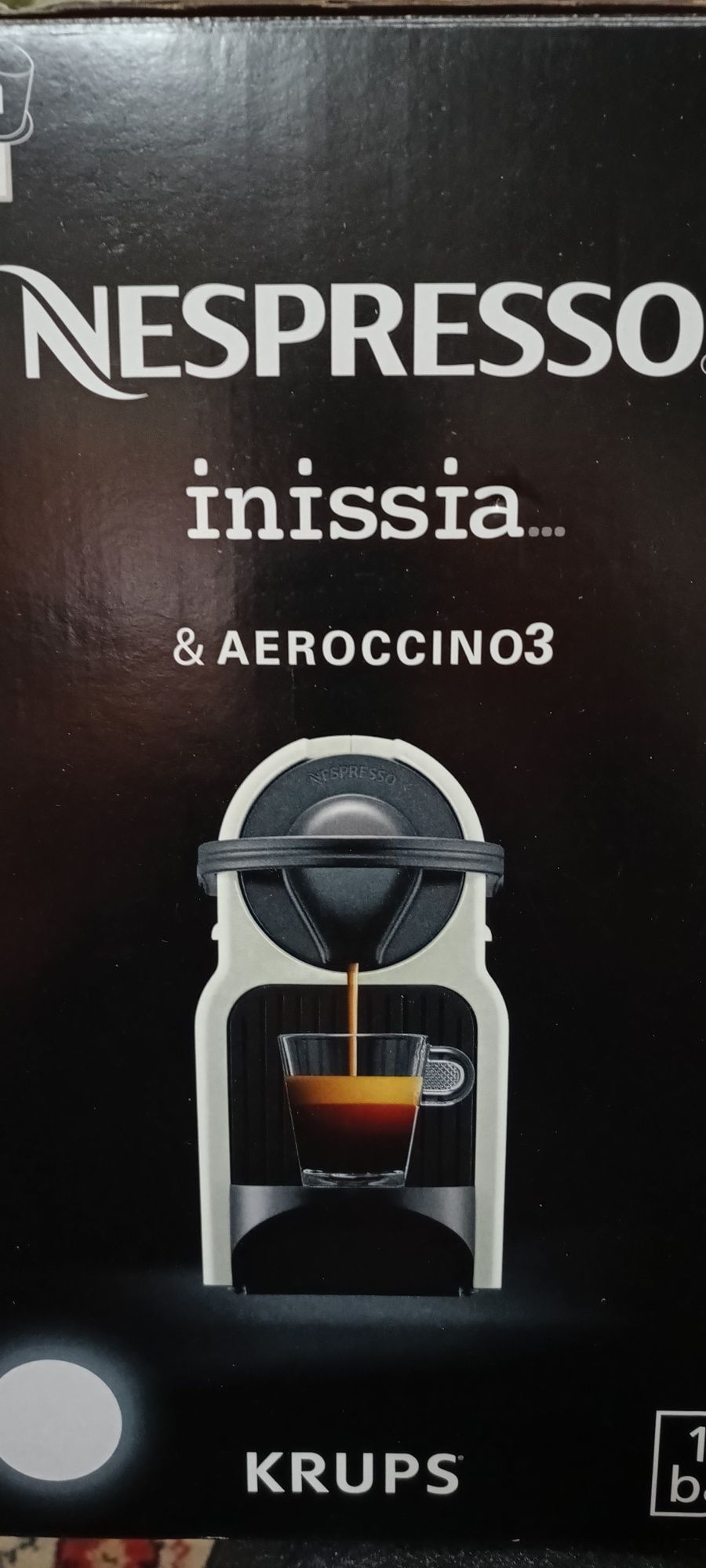 Кофеварка капсульная Nespesso Inissia & Aeroccino XN1001 Krups кофемаш