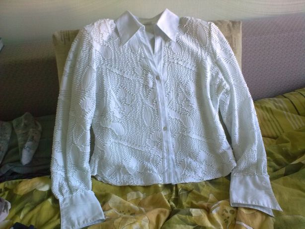 Женская белая блузка фирмы "Кrоtton" ( Польша ). Размер 48.