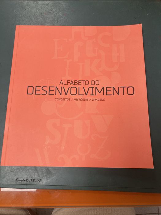 Livro Alfabeto do Desenvolvimento