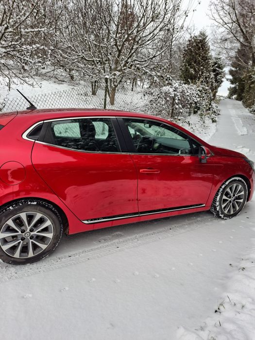 Renault Clio V 1.6 E-Tech Hybrid