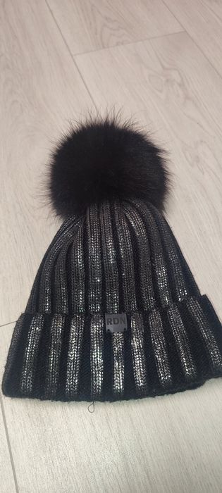 Шапка на дівчинку