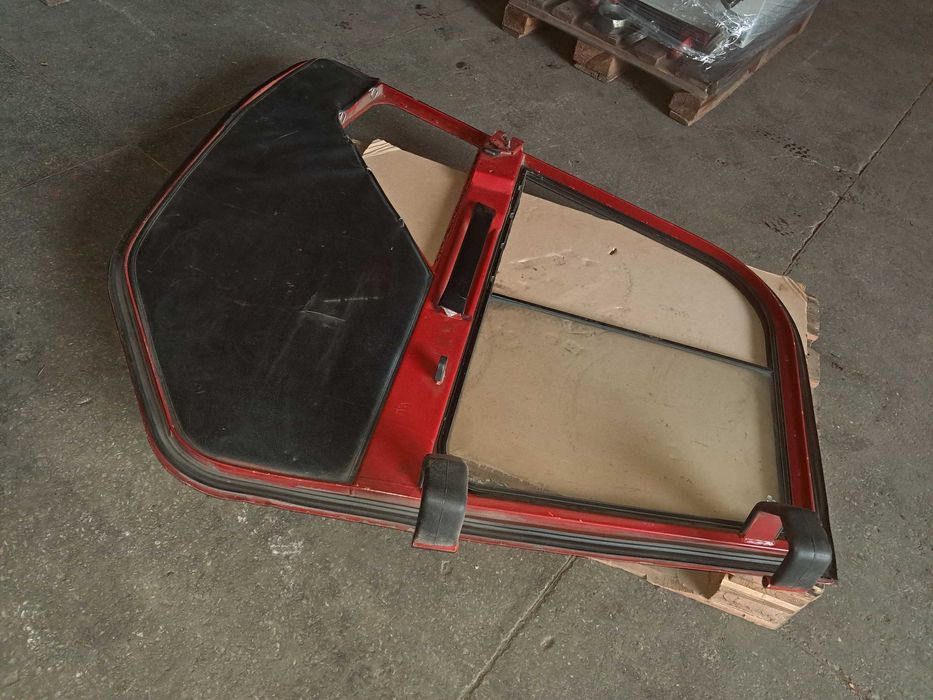 БУ дверка (права)  до  Linde   H20/H25/H30/H35  351 серії.