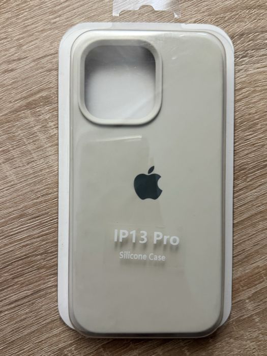 Чохли на айфон 13 про